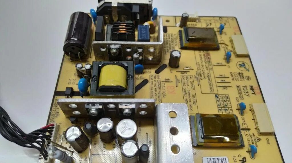 Блок питания монитор samsung 151b. Блок питания для компьютера монитора. Блок питания монитора acer 193. Не работает монитор блок питания. Не работает монитор блок питания.