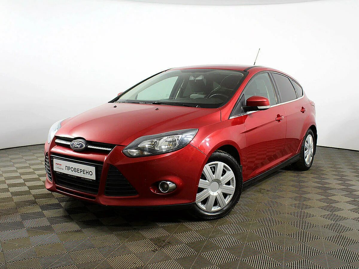 Форд фокус красный. Ford focus 3 седан красный 2012. Форд фокус 2 рестайлинг хэтчбек 1. Форд фокус красный. Фокус 3 хэтчбек красный.