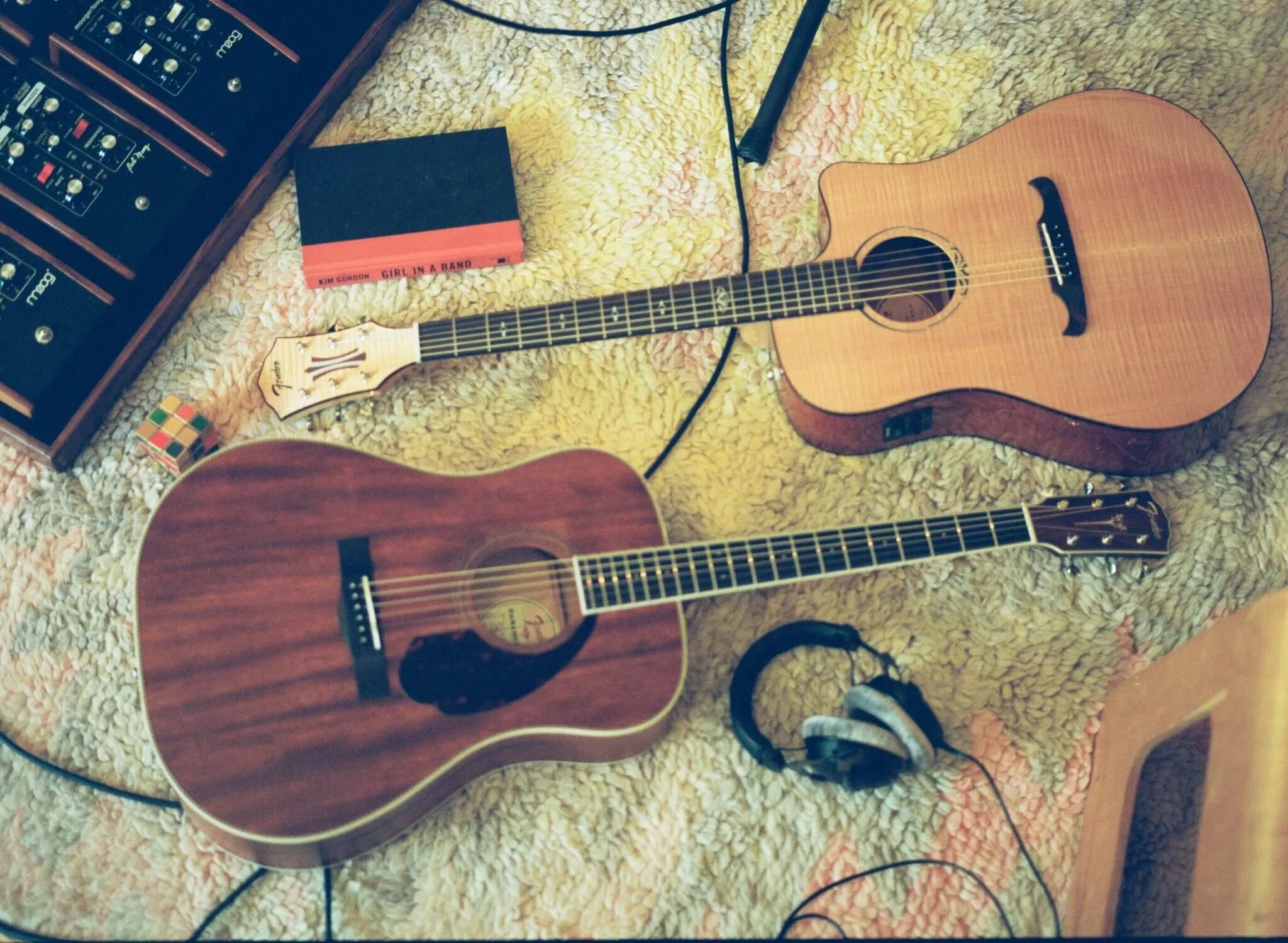 Гитара эстетика. Гитара Fender PM-1 all Mahogany. Красивые гитары. Красивая акустическая гитара. Акустическая гитара Эстетика.
