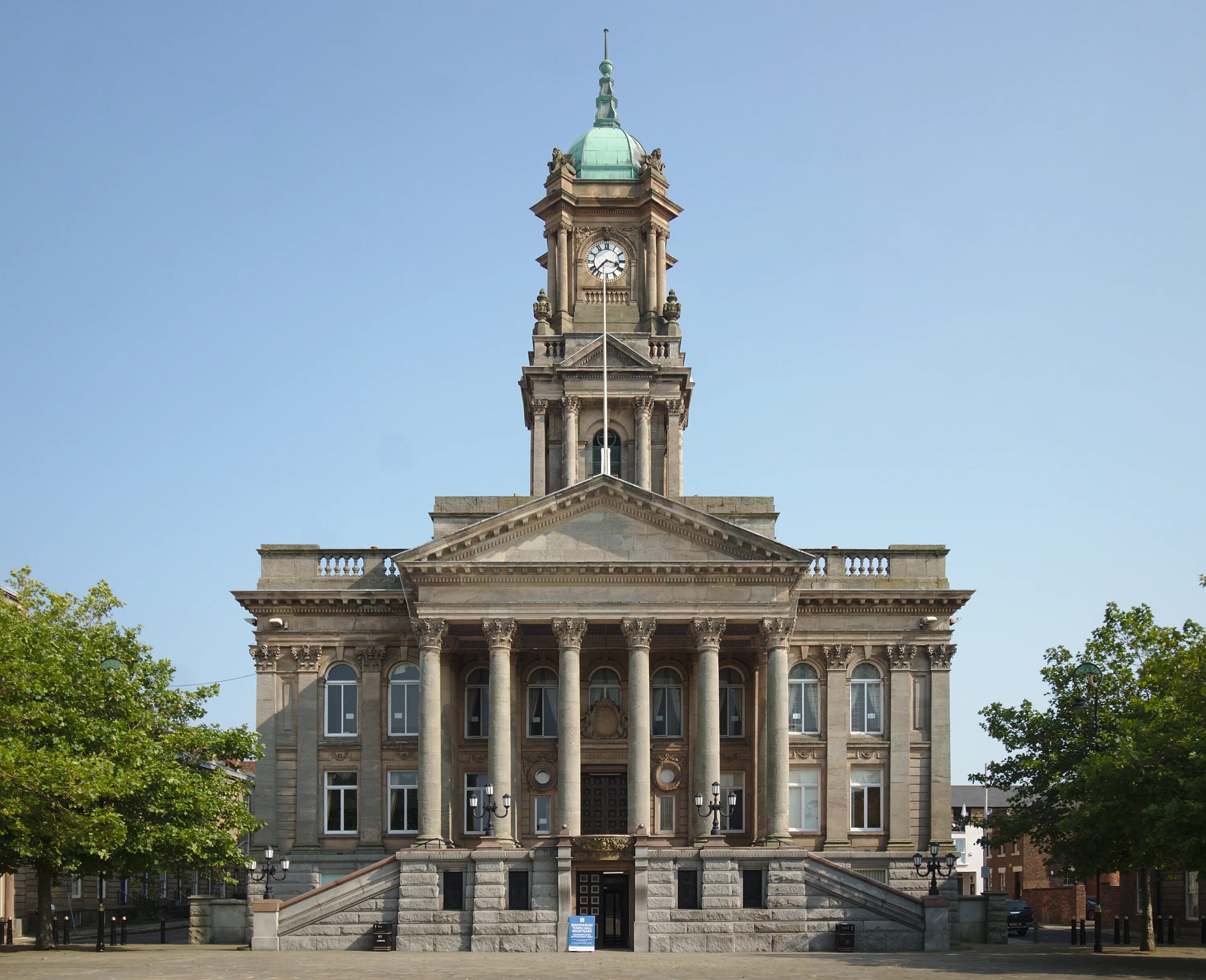 Leeds town hall. Порт элизабет. Paisley town. A town hall. A town hall.