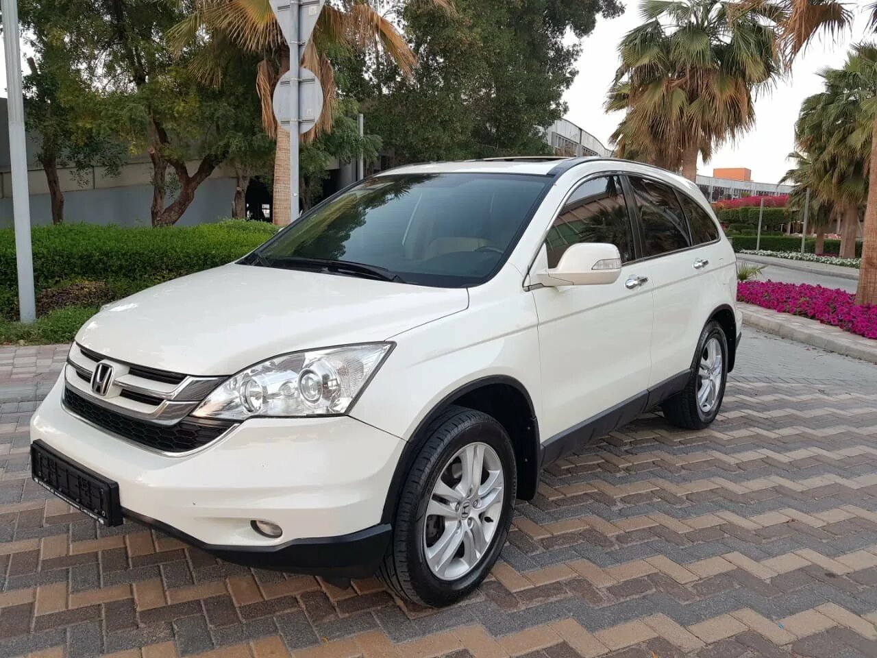 Хонда срв 3 купить бу. Honda CRV 2010. Honda CRV 2008 белая. CR V Honda белый 2007. Honda CRV 2010 белая.