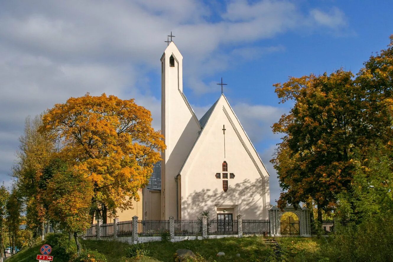 Костёл непорочного зачатия пресвятой девы марии смоленск. ). Храм непорочного зачатия пресвятой девы марии (смоленск). Римско-католический костел в смоленске. Римско-католический костёл храмы церковь.