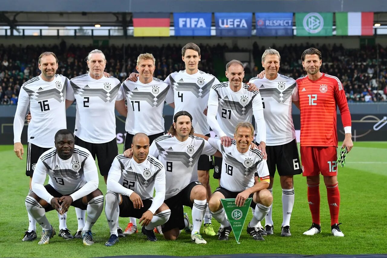 Новая форма сборной германии 2024. Состав сборной Германии 2006. Сборная Германии состав. Команда Германии по футболу состав. Сборная Германии по футболу 2024.