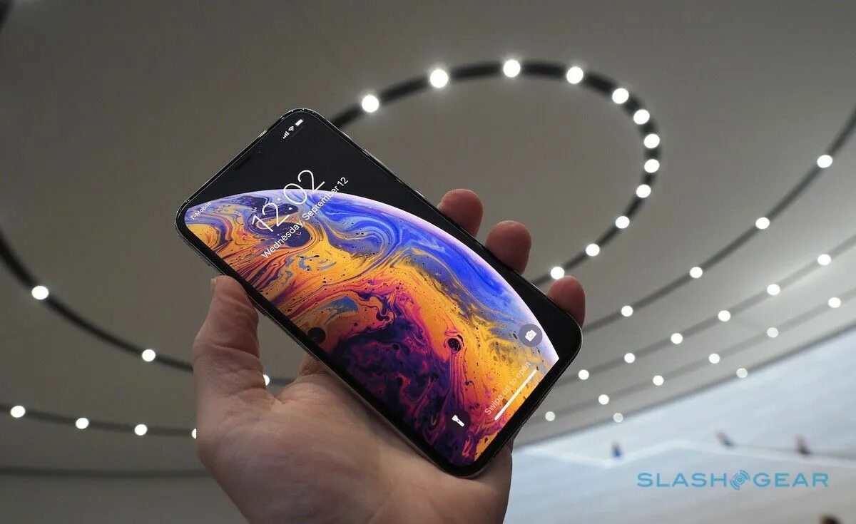 Android oled. Iphone xs hdr экран. samsung phone oled 2025. oled дисплей iphone. oled экраны в смартфонах.