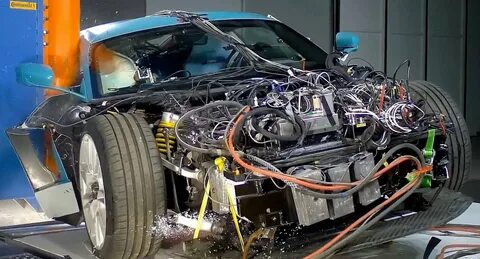 Самые крепкие автомобили при аварии