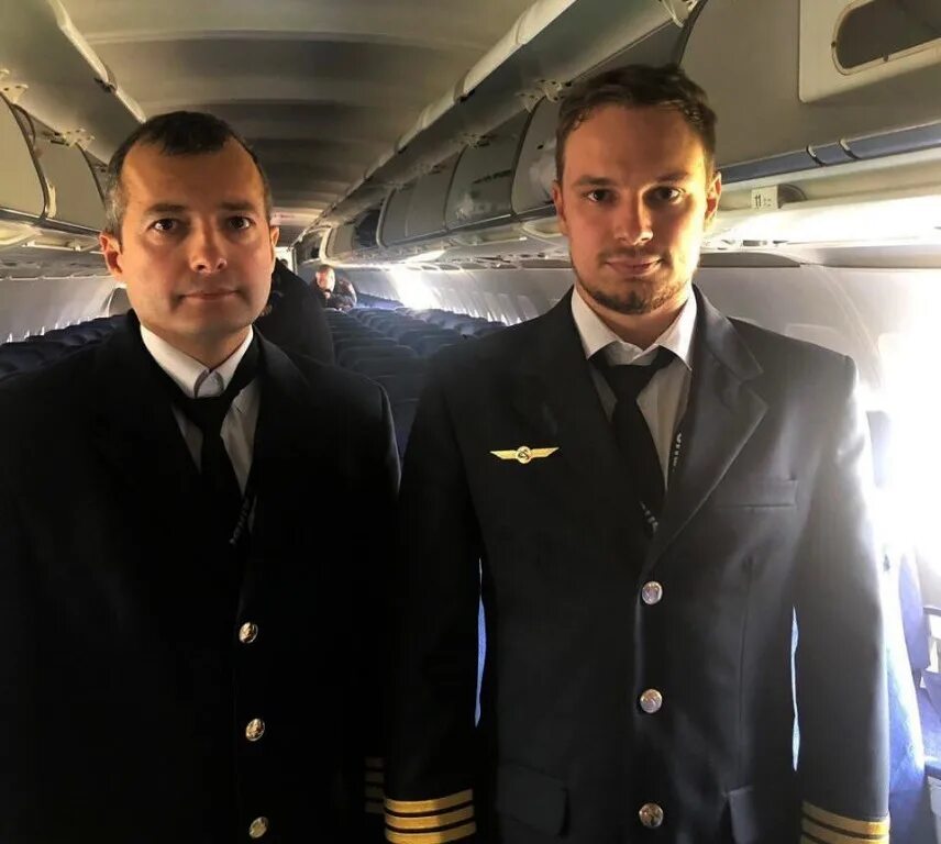 Дамир юсупов кукурузное поле. Дамир юсупов самолет кукурузное поле. Самолет в кукурузном поле пилот. Самолет в кукурузном поле пилот. Юсупов самолет кукурузное поле.