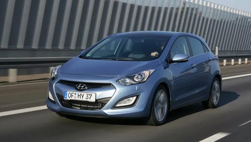 Ай 30 1 поколения. Hyundai i30 2013. Hyundai i30 2007. Хендай i30 2 поколение. 6.