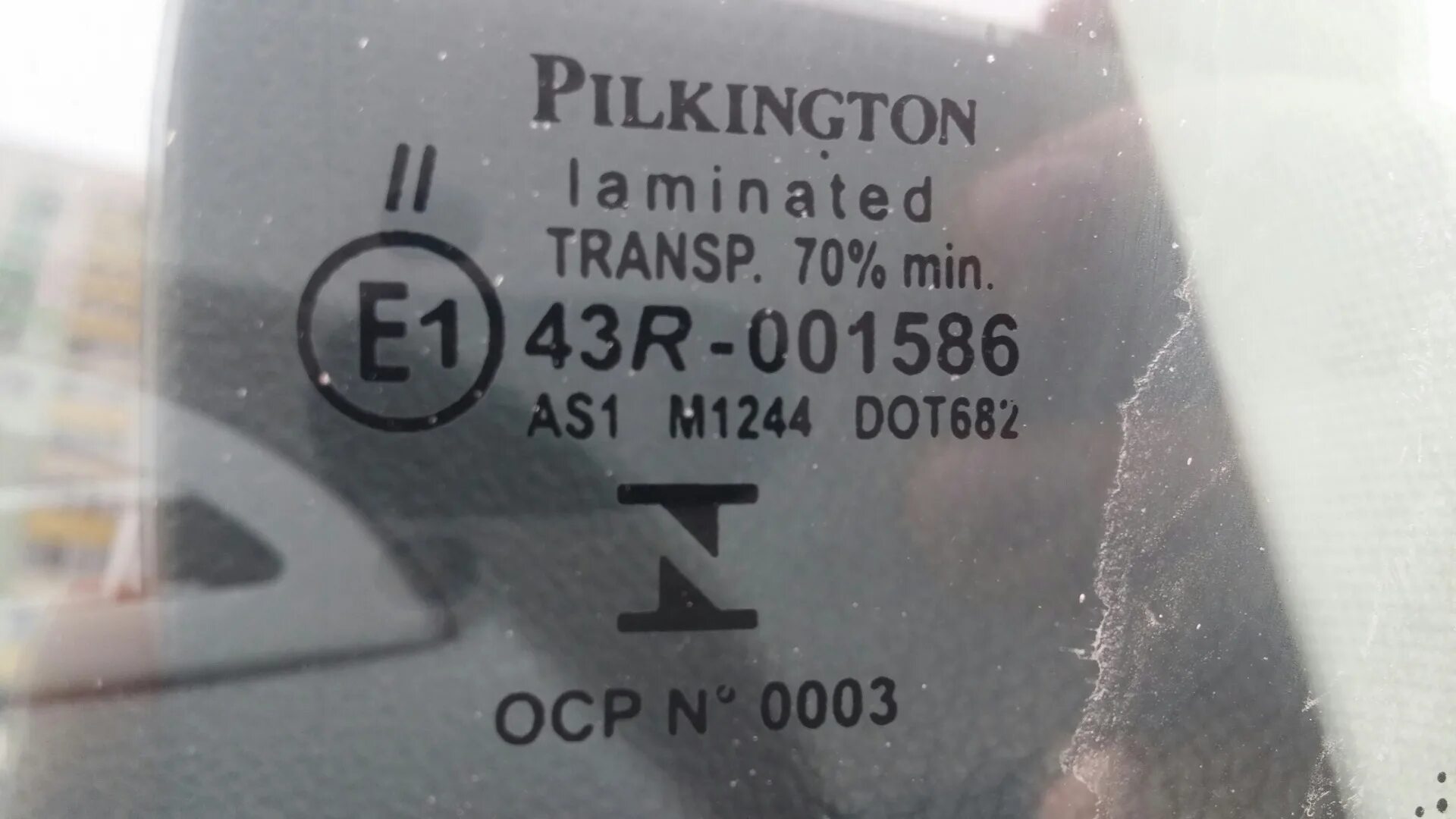 1 43 r. Стекло Pilkington 43r-001586. Стекло Pilkington 43r-001586 Audi as1 m1244-1 dot682. Pilkington 43r-001586 as2 m3240 dot682 e000201. 43r-001692 Pilkington.