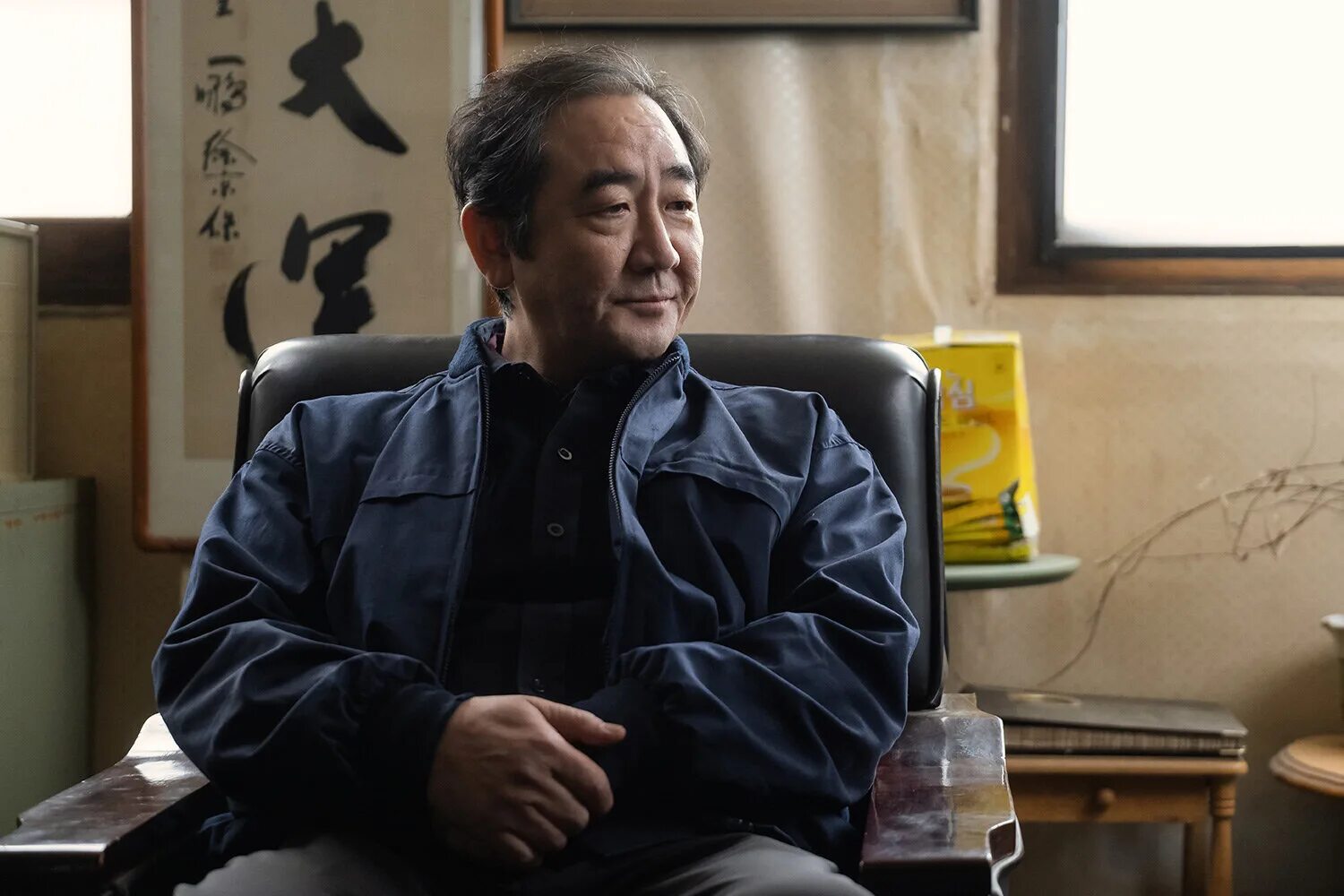 Призрачный дом корея. Призрачный дом корея. Призрачный дом корея. Призрачный дом корея. Странный дом (goegimaensyon) 2021.