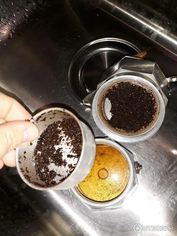 Как правильно варить кофе в кофеварке. Кофе bialetti помол. кофе в гейзерной кофеварке. молотый кофе для кофеварки капельного типа. кофе молотый для гейзерной кофеварки.