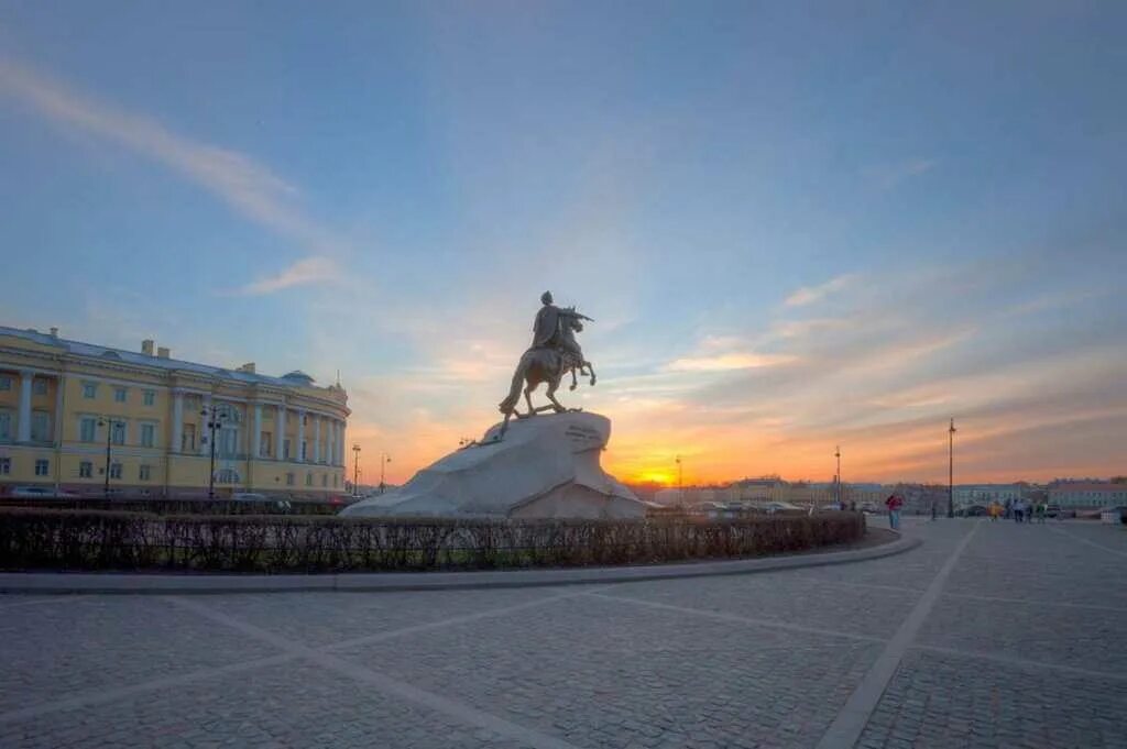 Сенаторская площадь в санкт-петербурге. Сенатская площадь санкт-петербург. Медный всадник, санкт-петербург, сенатская площадь. Сенатская площадь санкт-петербург площадь декабристов. Сенатская площадь в петербурге.