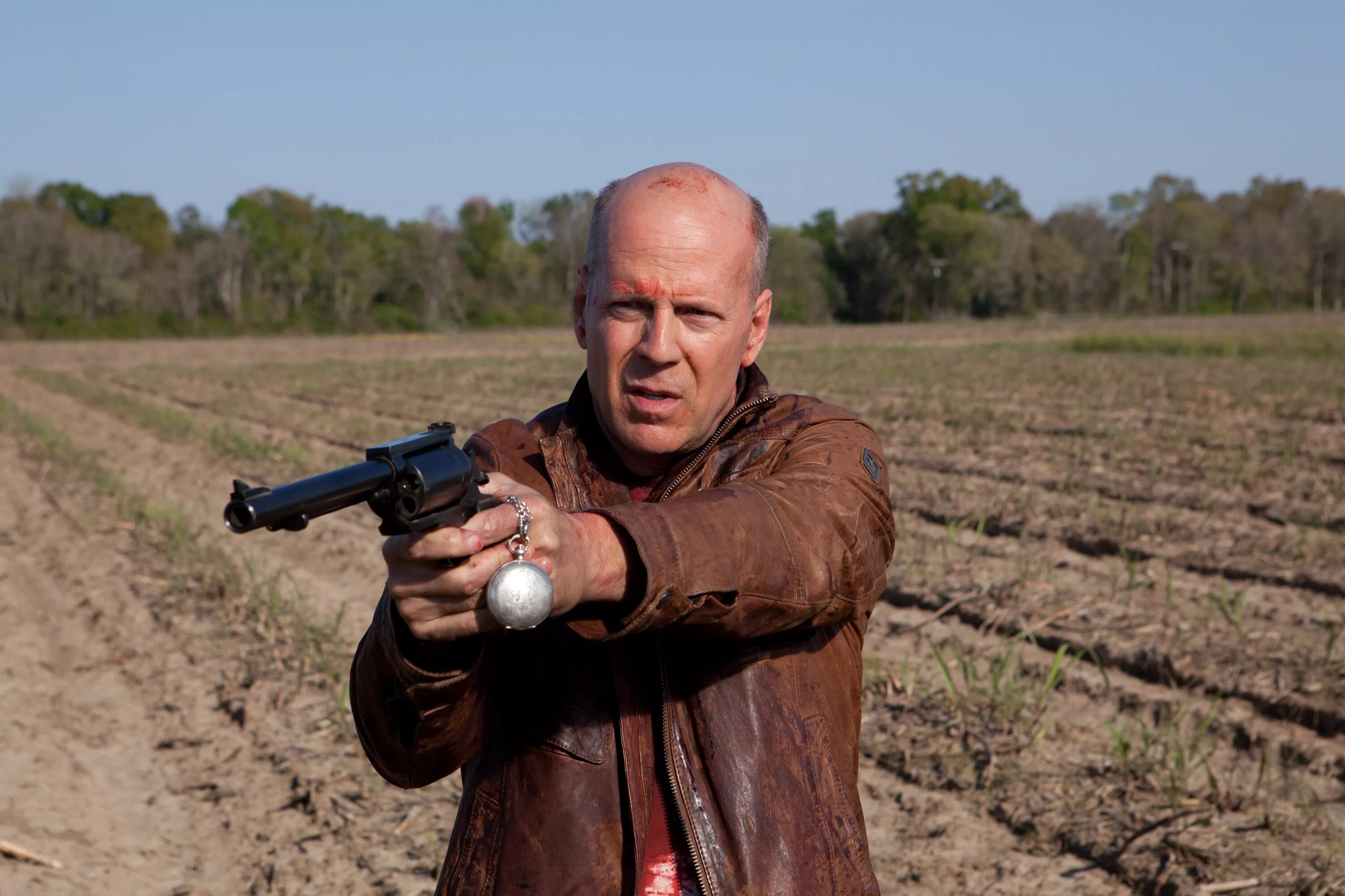 Looper Bruce Willis. Брюс Уиллис петля времени. Брюс уиллис время