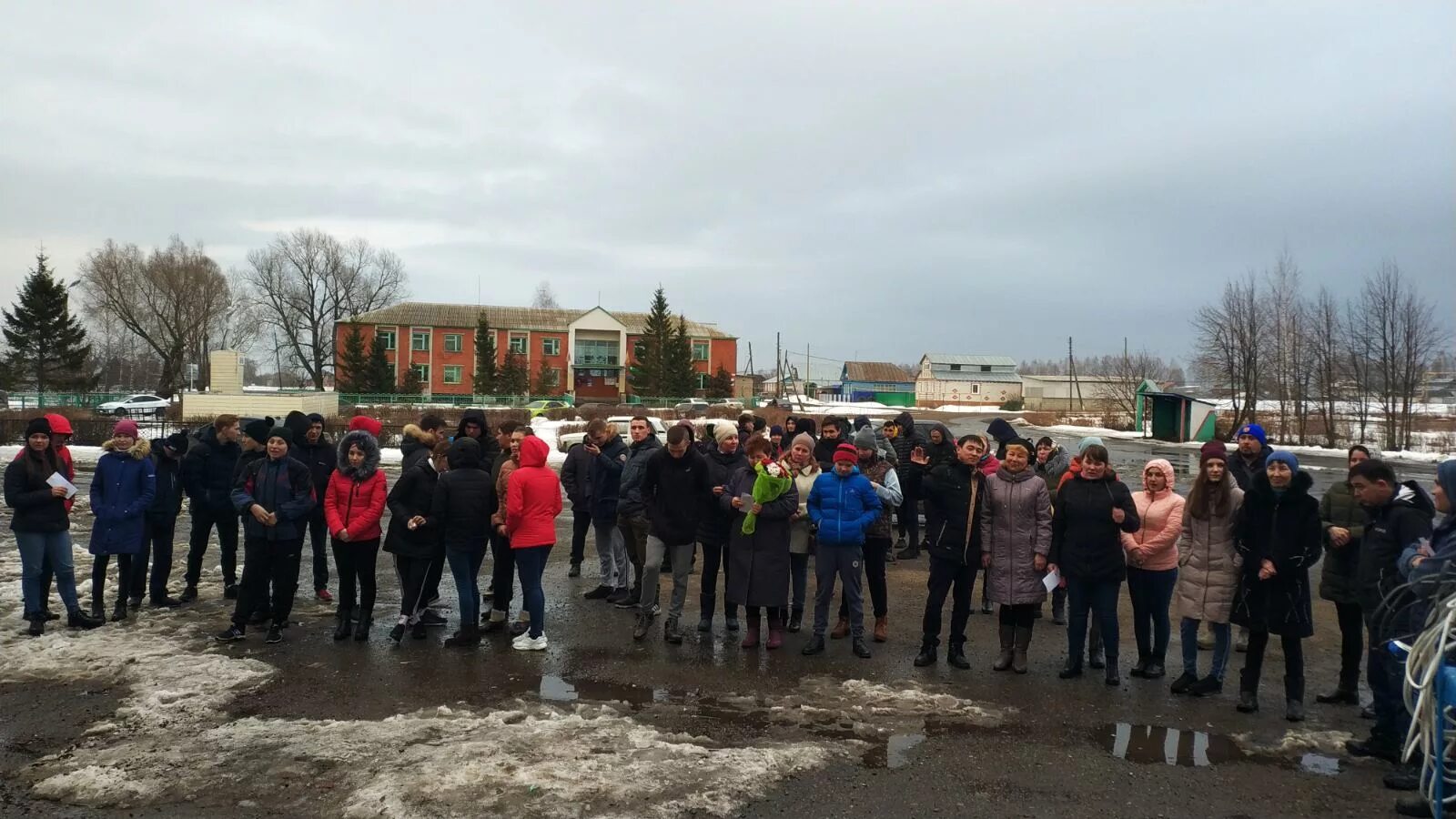 Схпк янгорчино. Янгорчино вурнарский. Янгорчино школа. Янгорчино вурнарский район сельское поселение. Музей село янгорчино вурнарского района.