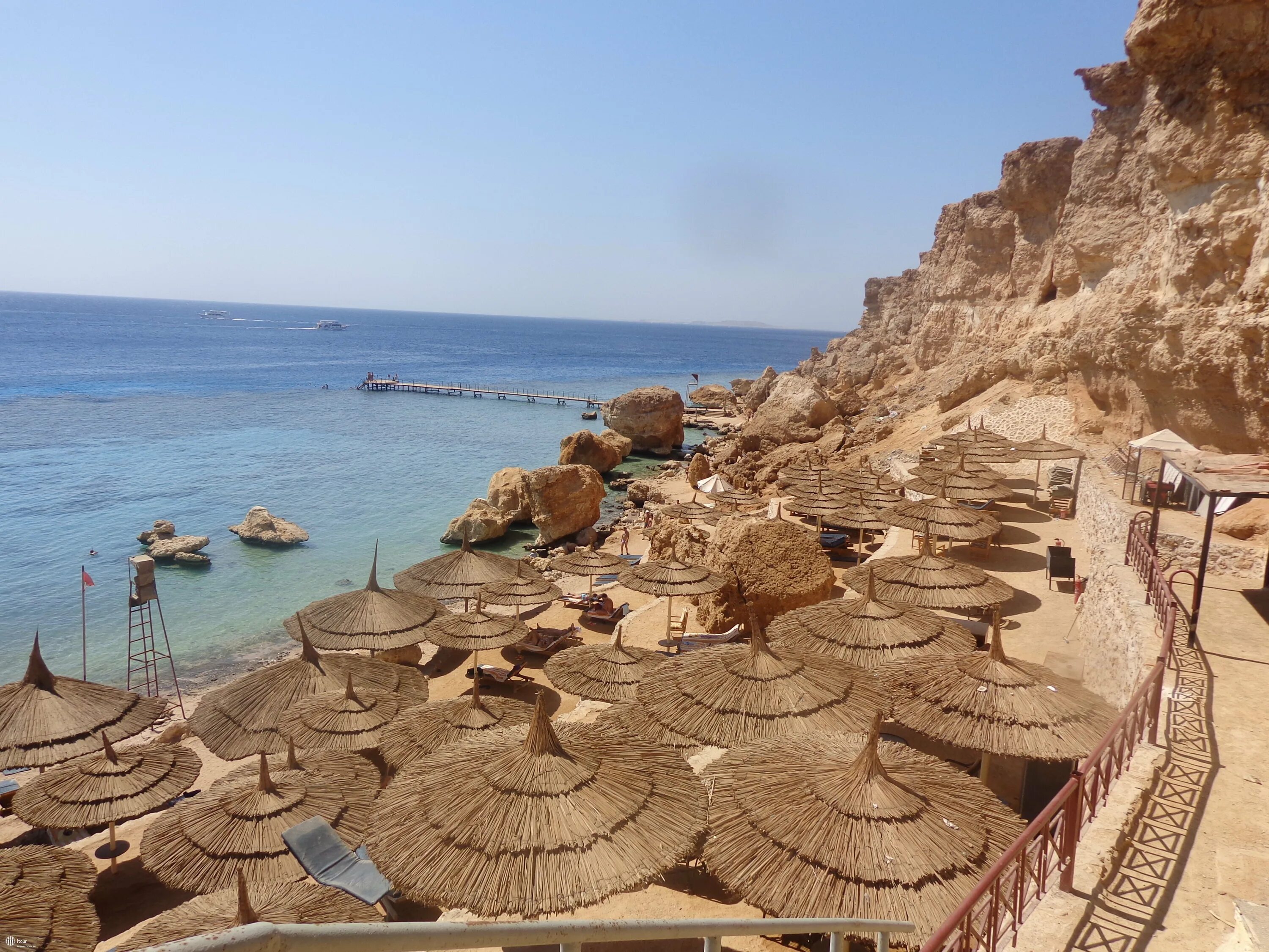 Шарм холидей шарм эль шейх. Coral sea holiday village resort). Sharm holiday 4 египет шарм-эль-шейх. Ле роял холидей резорт шарм-эль-шейх. Sharm holiday шарм-эль-шейх , египет.