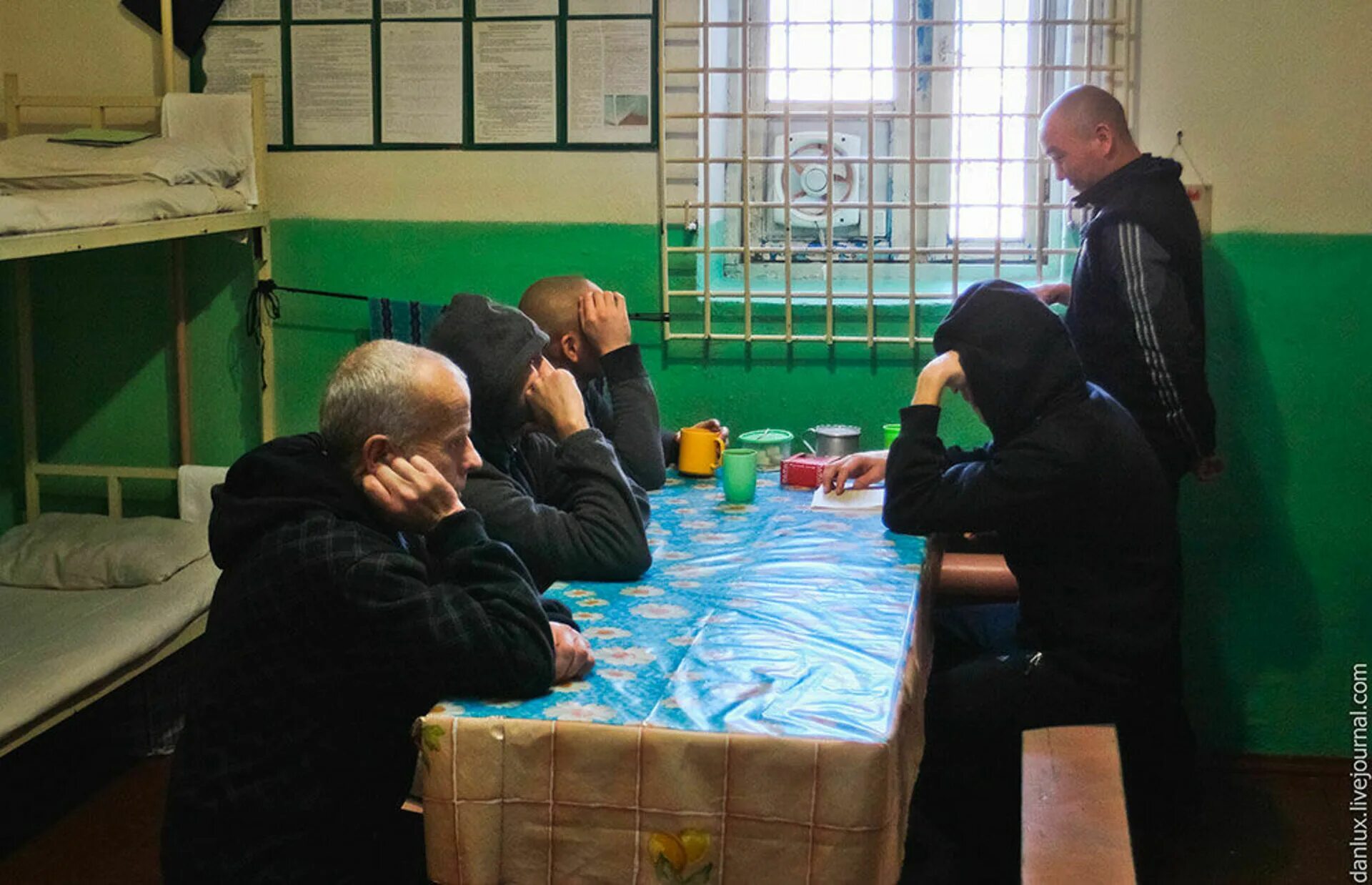 Сизо одежда. Сизо челябинской области. челябинск сизо 1 арестанты. сизо-1 строгого режима ростов-на-дону. златоуст сизо 2.