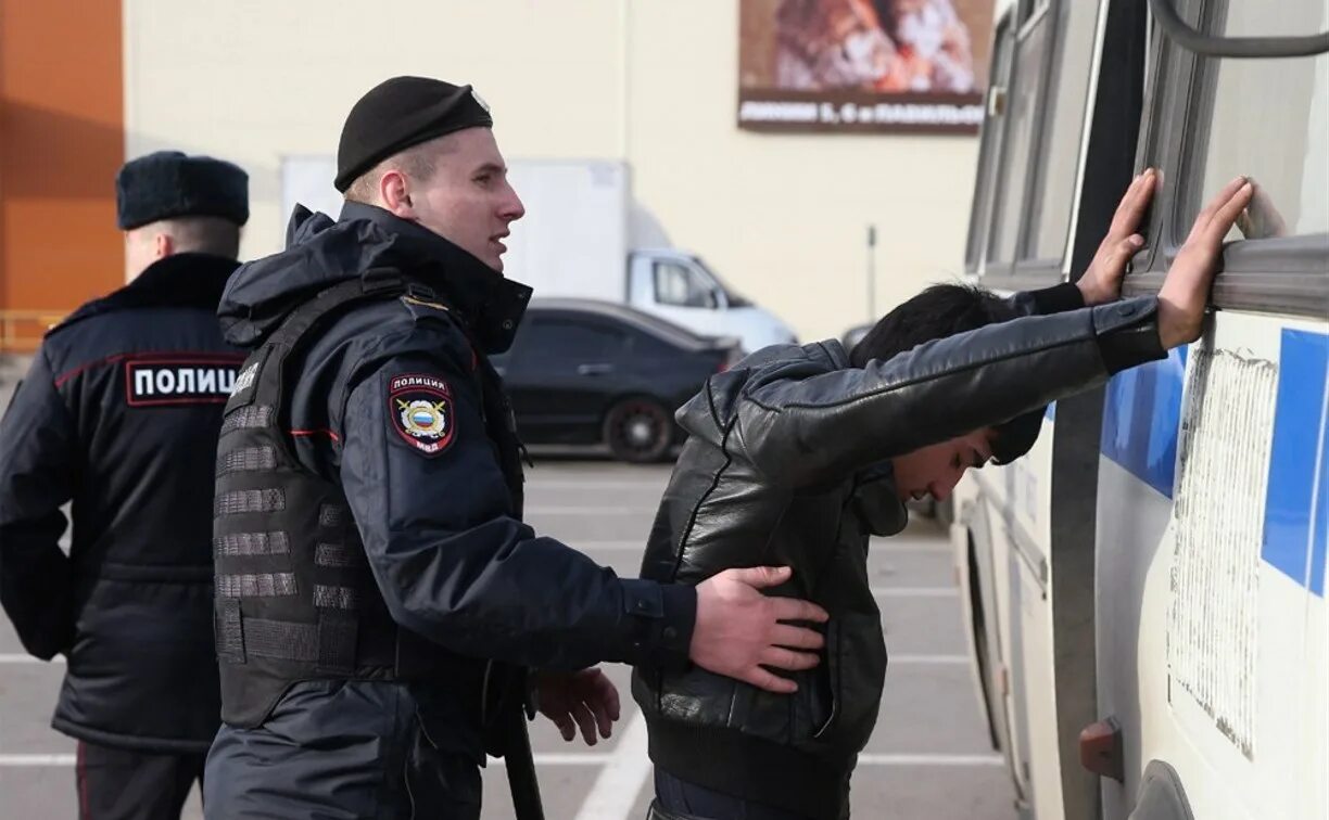 Нужна помощь полиции. Задержания преступников ппс. работа полиции задержание преступника.
