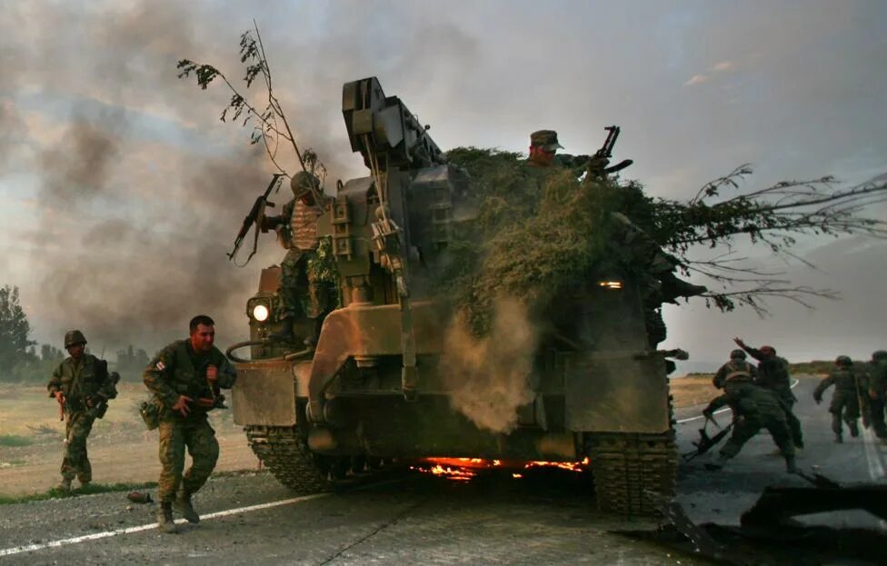 2008 грузино-осетинская война. Война в южной осетии 2008. Цхинвал 2008 грузинская армия. Грузия 8 августа 2008 президент. Агрессия грузии.