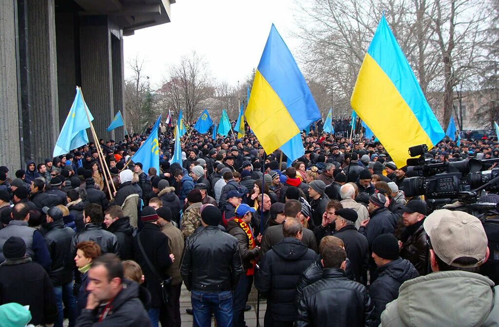 Проукраинские митинги. Проукраинские митинги. Проукраинские митинги. Проукраинские митинги в донецке в 2014. Проукраинский митинг в херсоне.