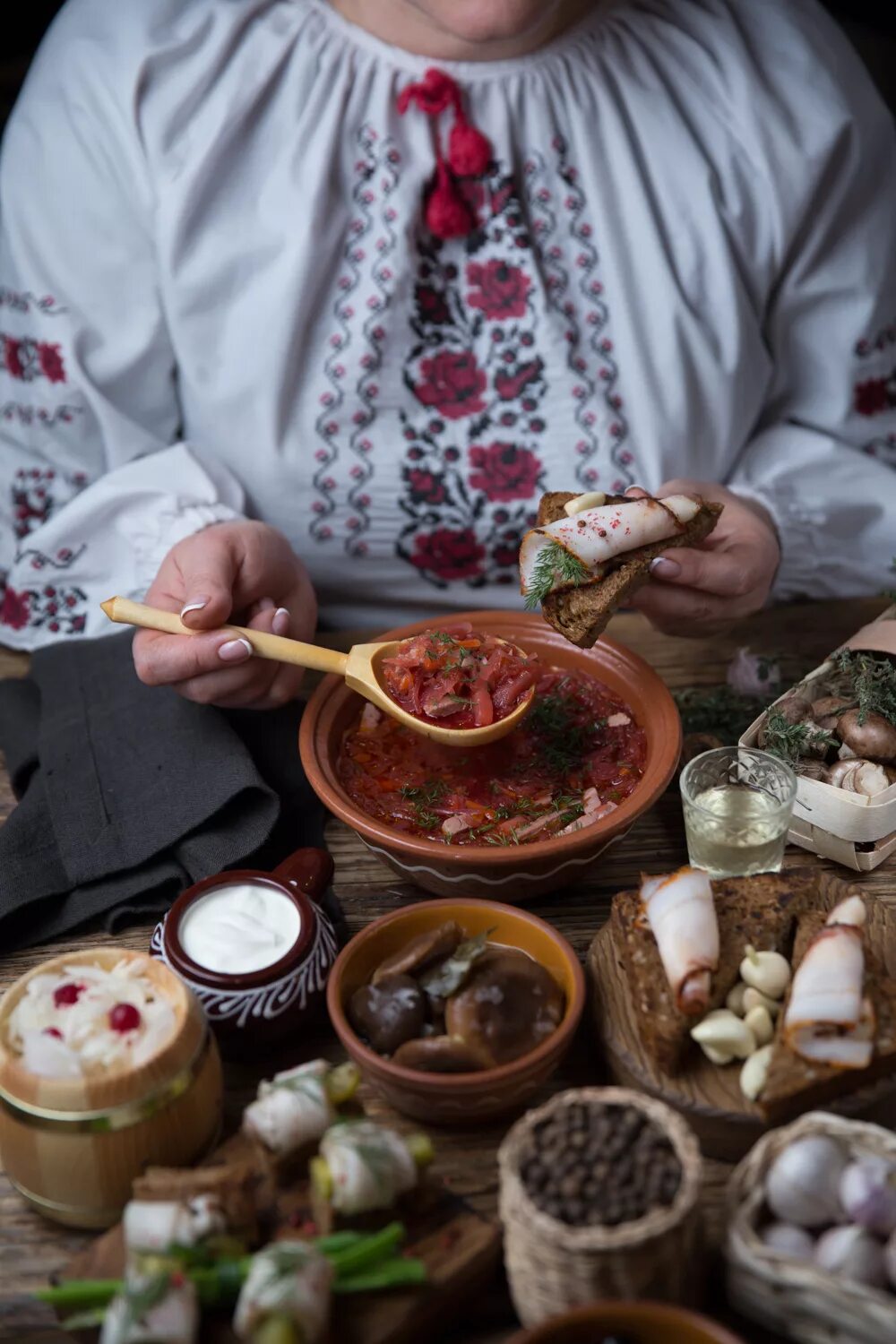 Украинская национальная кухня. Украинская кухня. Национальные блюда. Русская Национальная кухня. Традиционные блюда русской кухни.