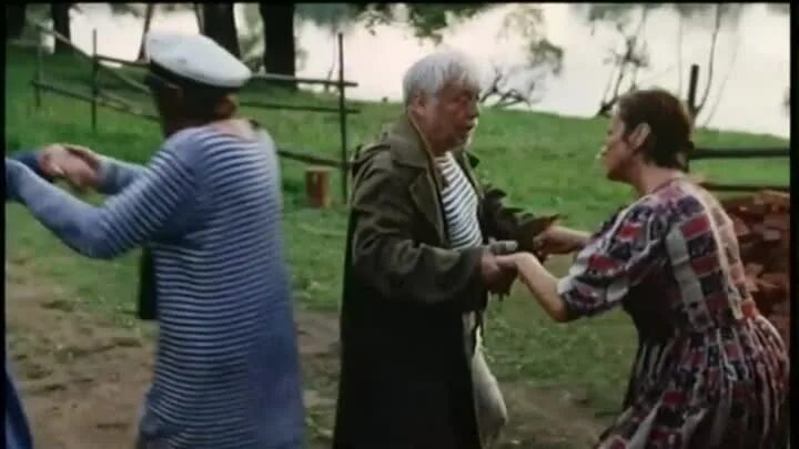 Семейная кадриль спектакль ставрополь. Кадриль. Кадриль фильм полищук. Кадриль спектакль с прокофьевой. Лопнула опора вот и вся кадриль.