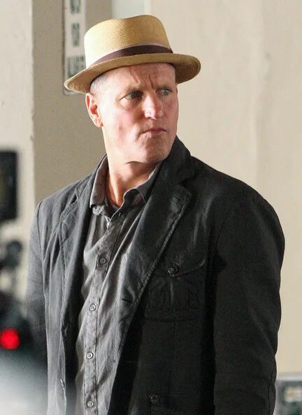 Вули харилтсон иллюзия обмана. Вуди харрельсон иллюзия обмана. Иллюзия обмана 2 чейз маккинни. Вули харилтсон иллюзия обмана. Вуди харрельсон иллюзия обмана.