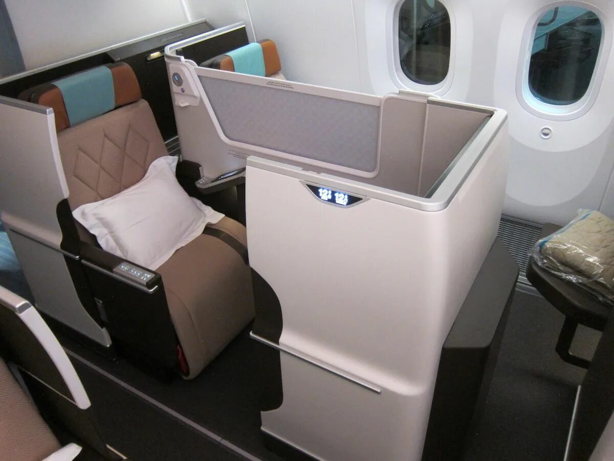 Oman Air Business class 787. Oman Air бизнес класс 330. Кореан Эйр бизнес класс Боинг 777. Oman Air 787. Air business