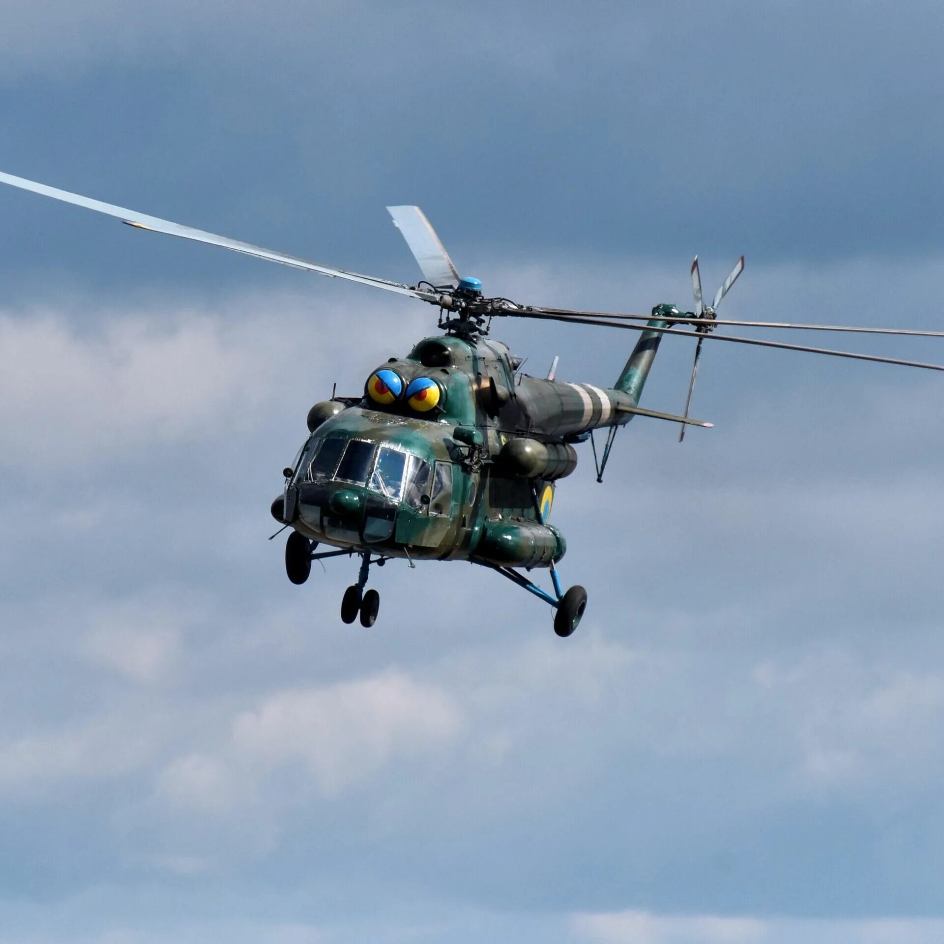 Ми-8 вертолёт. Ми-35м вертолёт вертолёты России. Ми 8 Украины. ВСУ вертолета ми-8.