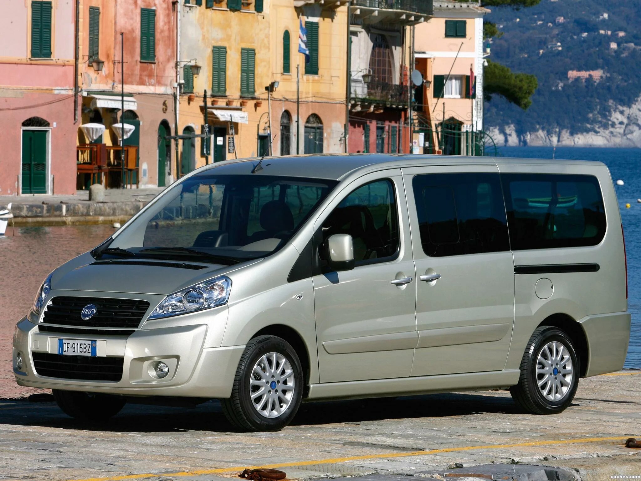 Купить минивэн бу в москве и московской. Минивэн Фиат Скудо. Fiat Scudo Panorama. Минивэн Фиат Скудо 500. Фиат минивэн 2006.