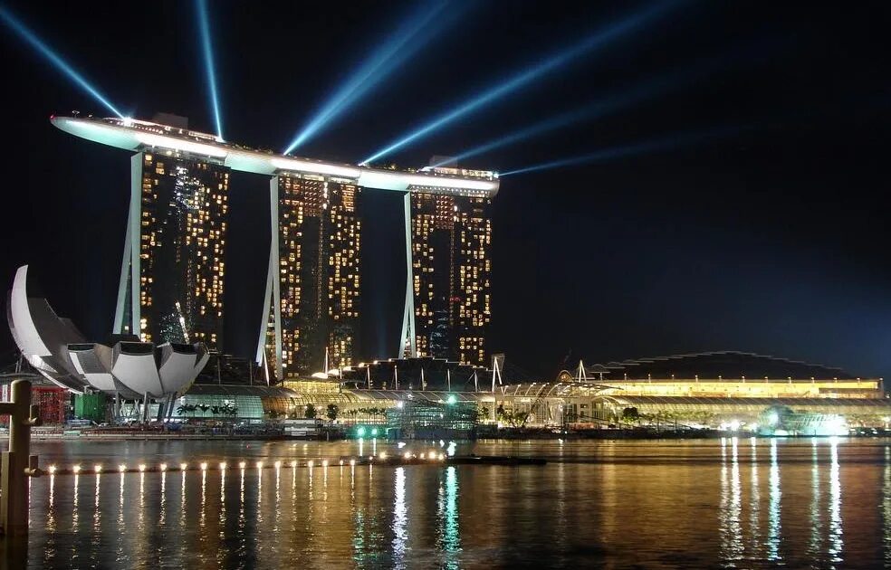Белладжио казино в лас вегасе. Rome cavalieri waldorf astoria, рим. Сингапур марина бэй. Сингапур отель марина бэй. Самый крутой отель в мире.