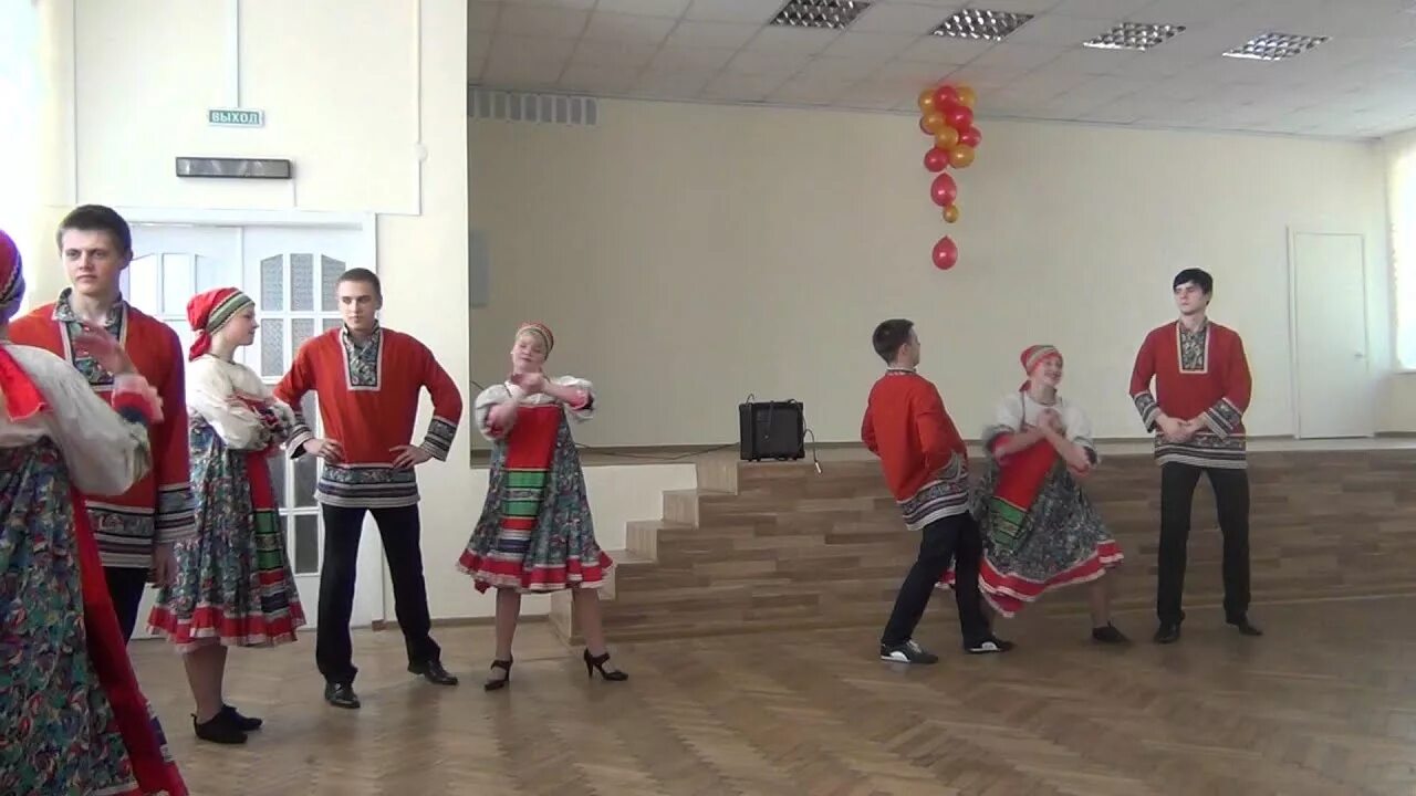 Видео танцы село
