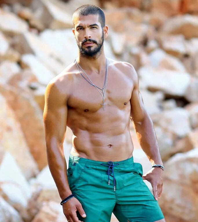 красивые греки. греки мужчины. настоящий грек. красивые испанцы мужчины. красивые мужчины греки.