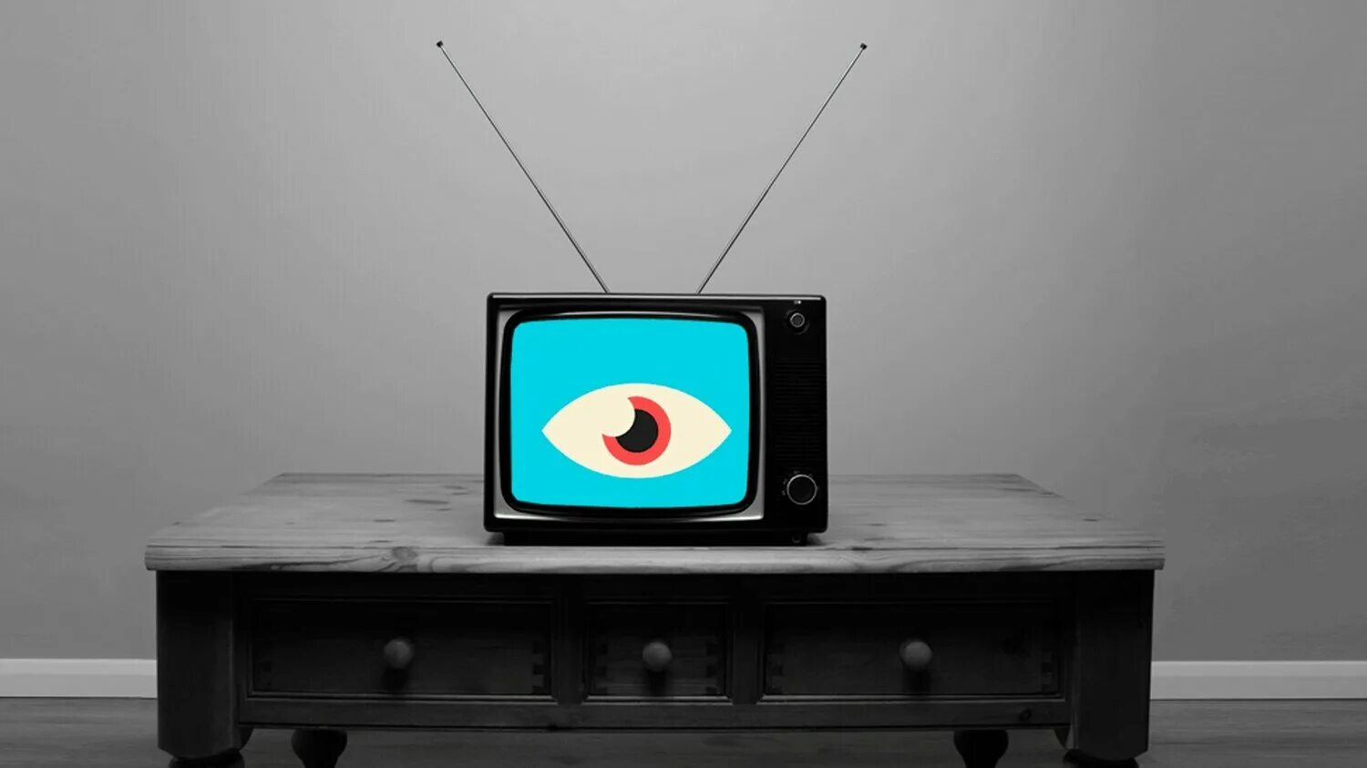 Телевизор. Старый телевизор. Телевизор арт. Страшный телевизор.