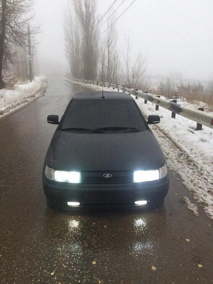 Едет на десятке