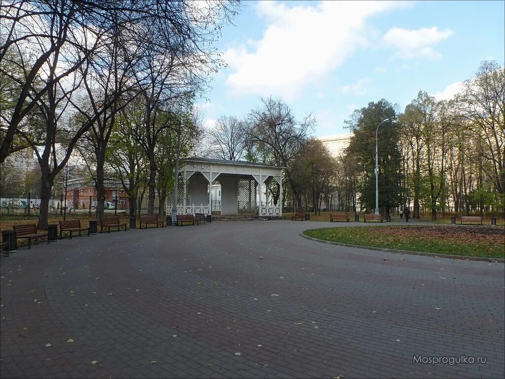 Парк девичьего поля. Девичье поле в москве. Сквер девичьего поля москва. Сквер девичьего поля москва. Парк девичьего поля.