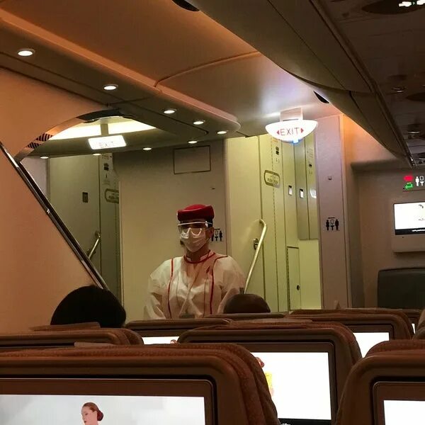 Airbus a380 emirates. Ек132 москва дубай. Ek 132 emirates. Самолет ek 132 emirates. Ek 132.