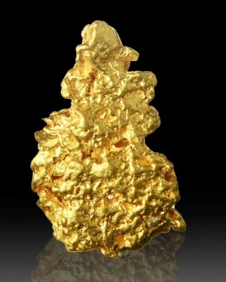 Самородное золото минерал. Пирит самородок. Золотой самородок Кристалл. Самородок золота ископаемый.