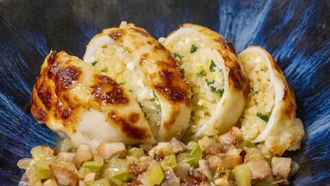 Кальмары рецепты фаршированные грибами и яйцом