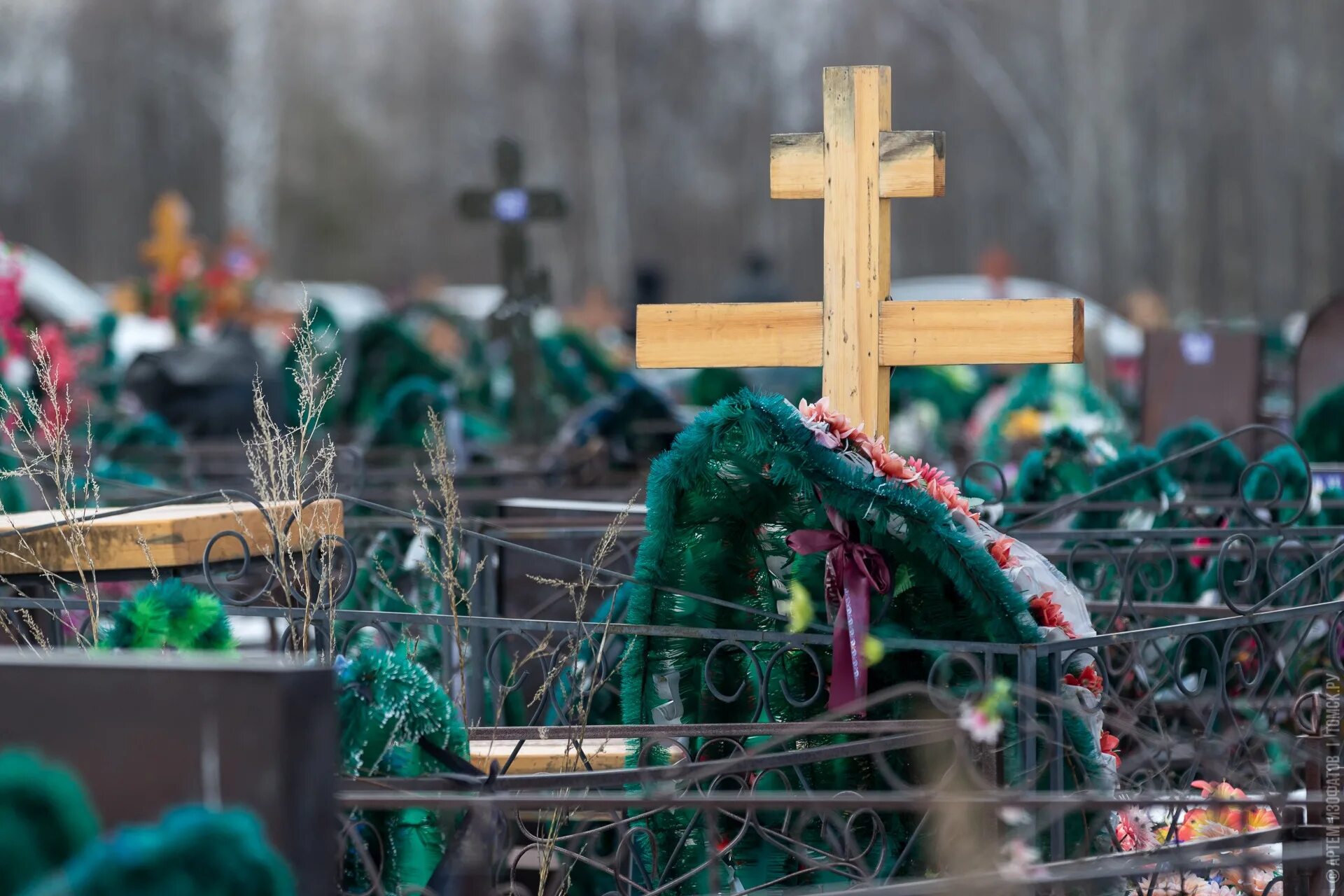 Томск кладбище Воронино захоронения. Кладбище Воронино Томск могила 217. Нефтекамск кладбище Кутлинка. Российский похоронить