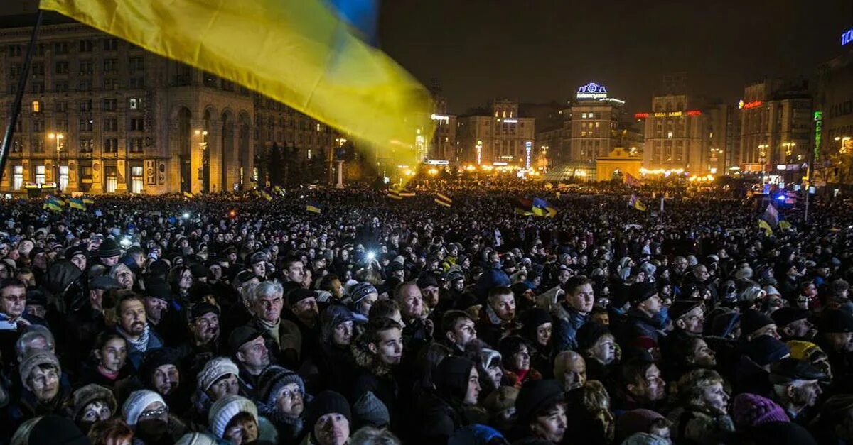 Майдан митинг. Милошевич бульдозерная революция. Майдан 1 декабря 2013. Киев 1 ноября. Евромайдан в киеве 2013-2014.
