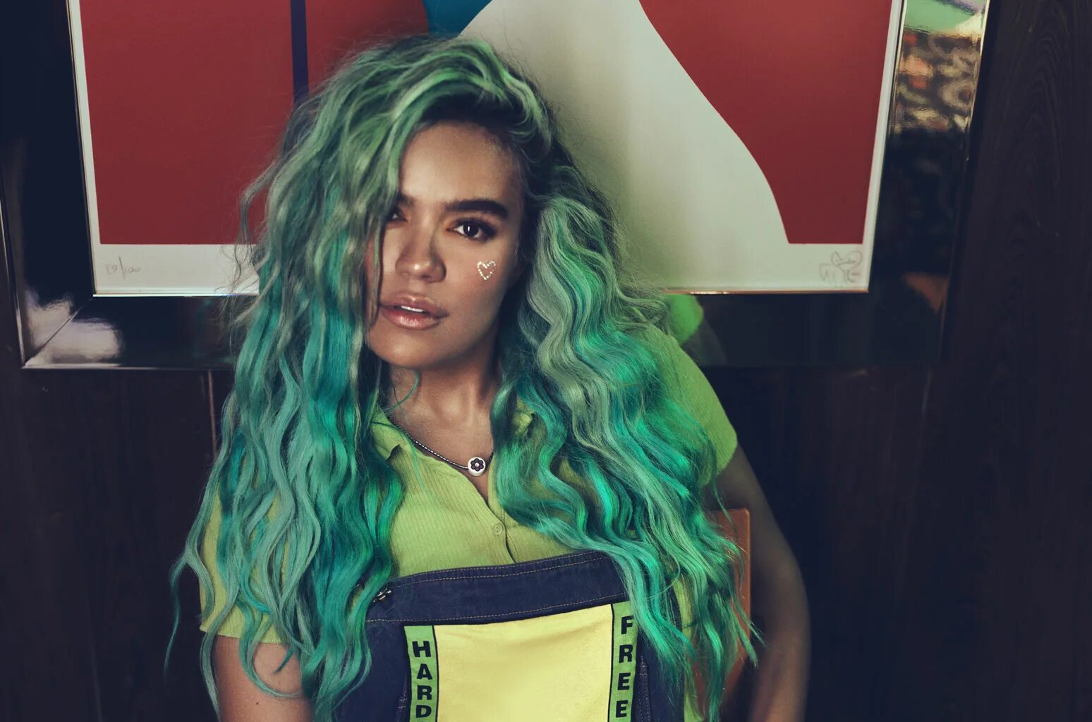 Видео карол. Pineapple клип. Graffiti skyscape karol g. Karol g. Karol g 2022.