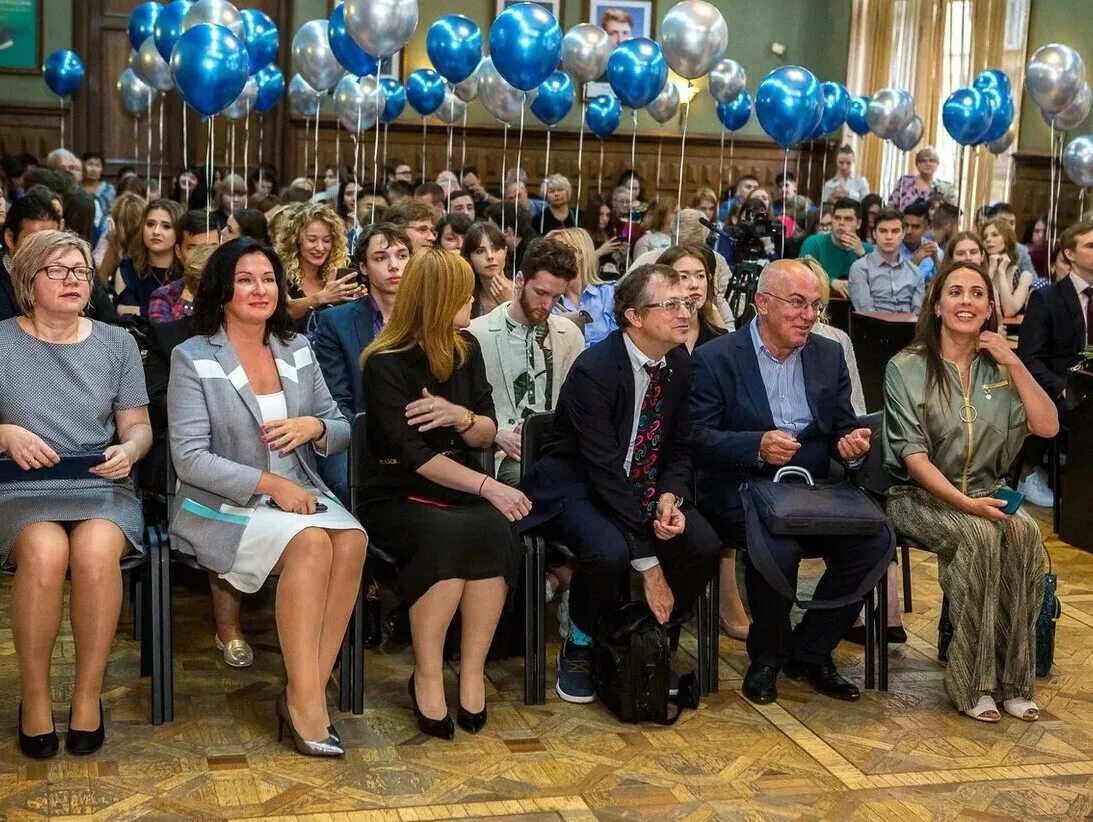 Международный банковский институт анатолия собчака. Международный банковский институт имени Анатолия Собчака. Международный банковский институт (МБИ). МБИ Анатолия Собчака. Универстет камерино.