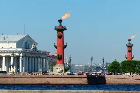 Ростральные колонны что это