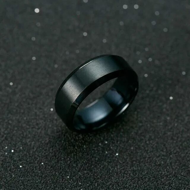 Черное кольцо фото. Кольцо Титаниум черное. Кольцо мужское черное Титан. Кольцо Titanium чёрное. Кольцо черное мужское Титан граненое.