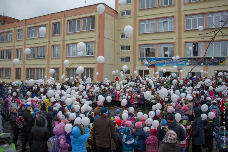 Школа 153 челябинск. Школа 153 комплекс Покровский Красноярск. СОШ 155 Челябинск. Школа 153 Челябинск учителя.