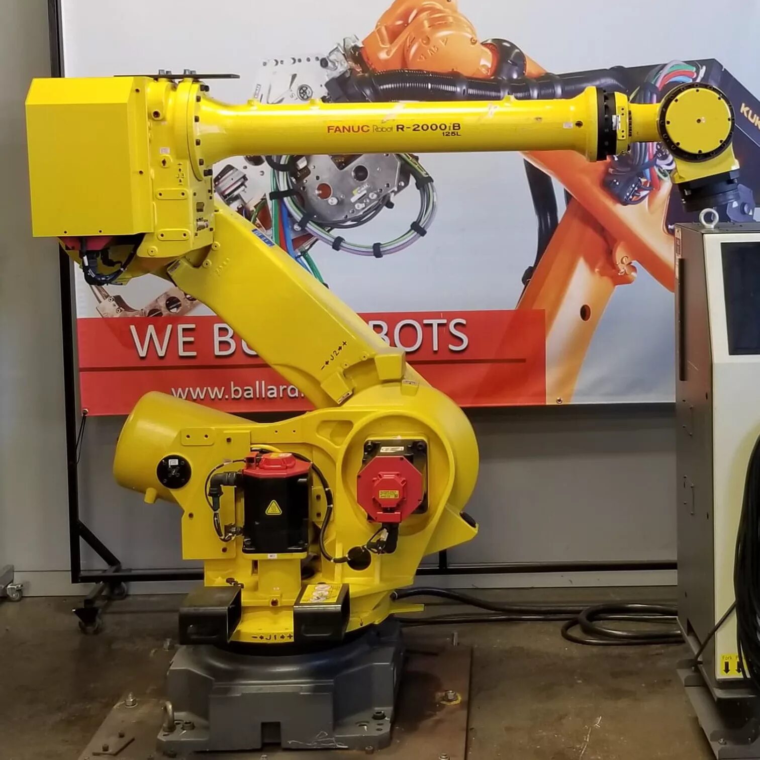 Fanuc robot. Fanuc Robot r-2000ib/170cf. Fanuc r-2000ib Robots. Робот Fanuc r-2000ib/210fs. Fanuc r-30ib.