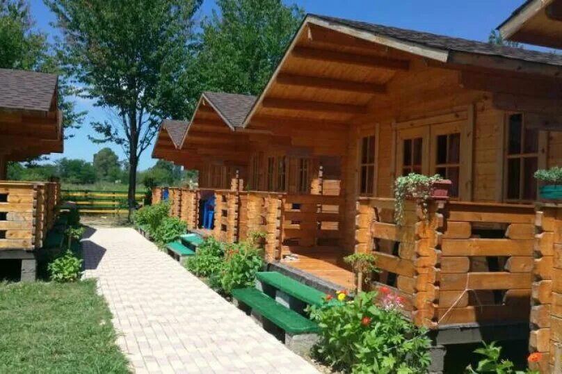 Happy land абхазия лдзаа. Лдзаа 2023. Лдзаа коттеджи. Госдача в пицунде лидзаве. Речная 42 пицунда абхазия.