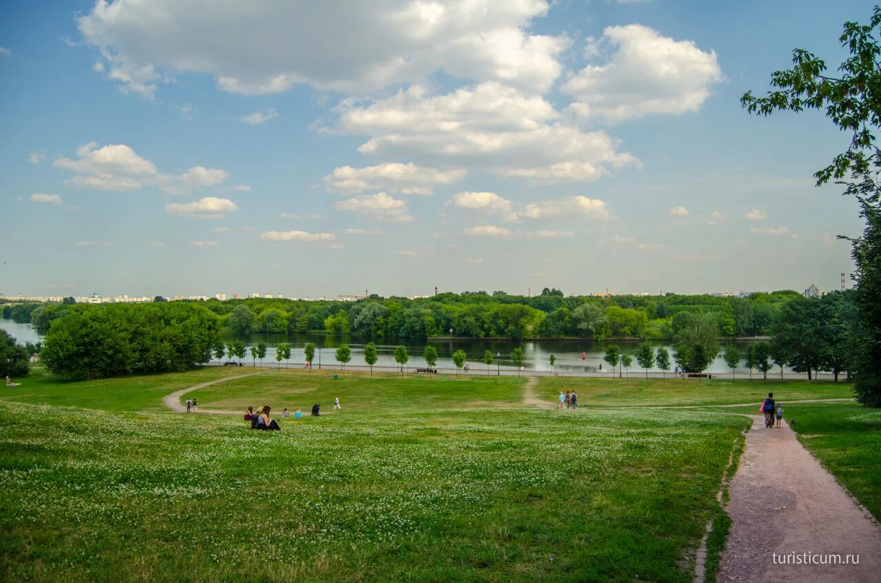 Погулять коломне. Парк Коломенское. Коломна парк. Коломенский парк в Москве.