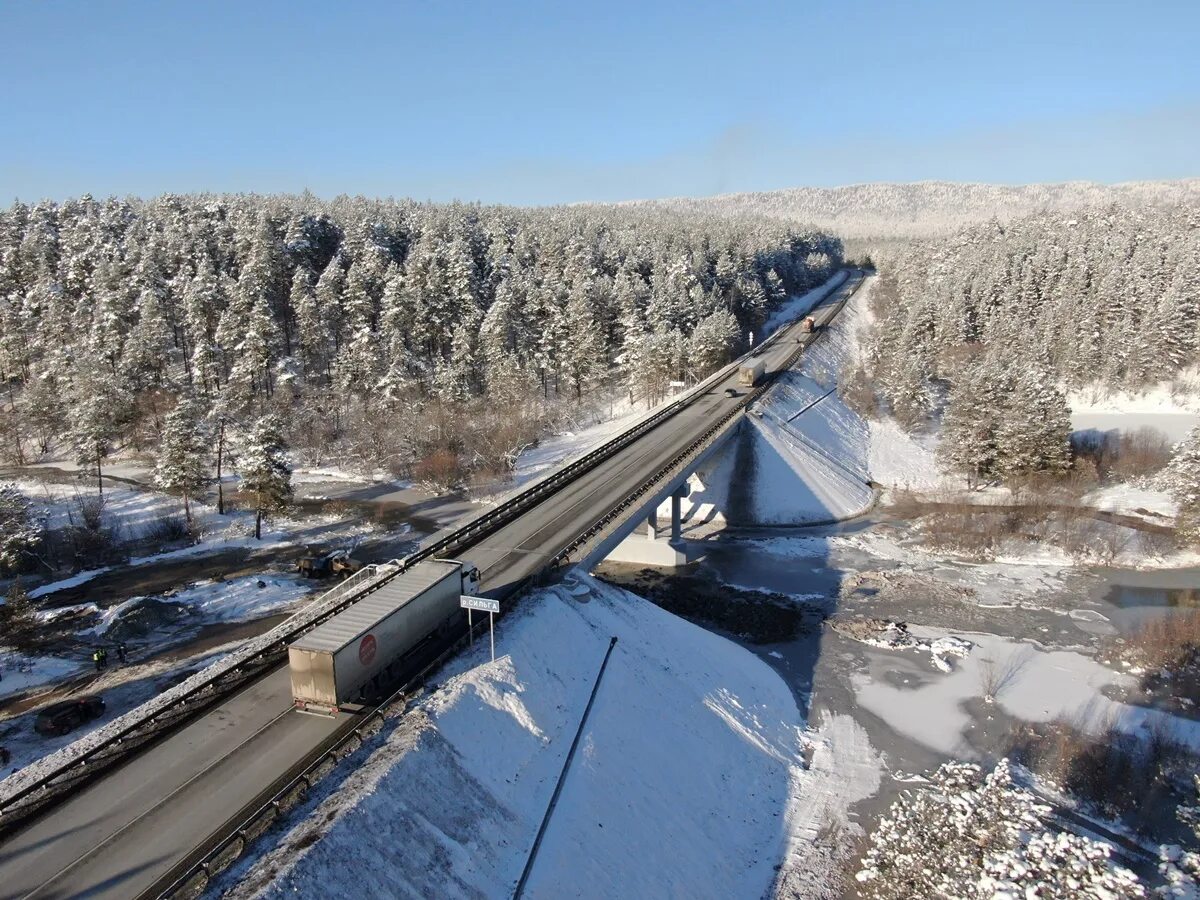 Трасса м5 отзывы. Река Сильга Челябинская область. Трасса м5 Урал мост через реку. М5 Урал в Челябинской области. Челябинская область трасса м5 горы.