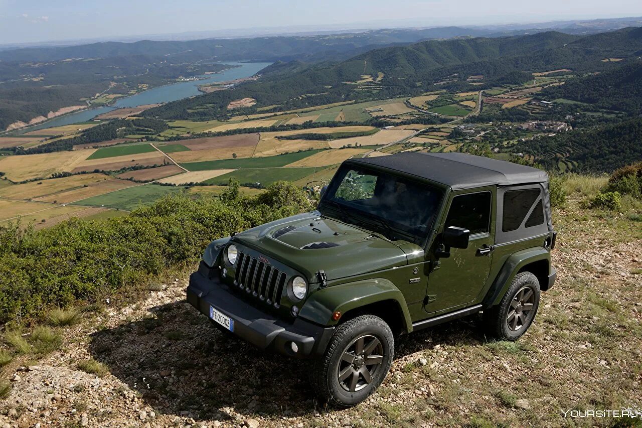 Рубикон фото. Jeep Wrangler Rubicon. Jeep Wrangler 75th Anniversary. Джип Вранглер 2016. Jeep Вранглер 2016.