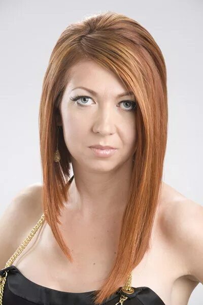 каре каскад асимметрия. креативные стрижки на длинные волосы. эбби ли кершоу платиновый блонд. ассиметричные стрижки на длинные волосы с челкой. асимметрия на длинные волосы.